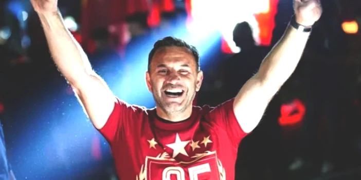 Galatasaray’ın 5 yıldızlı yeni arması görücüye çıktı! İşte o tarihi logo