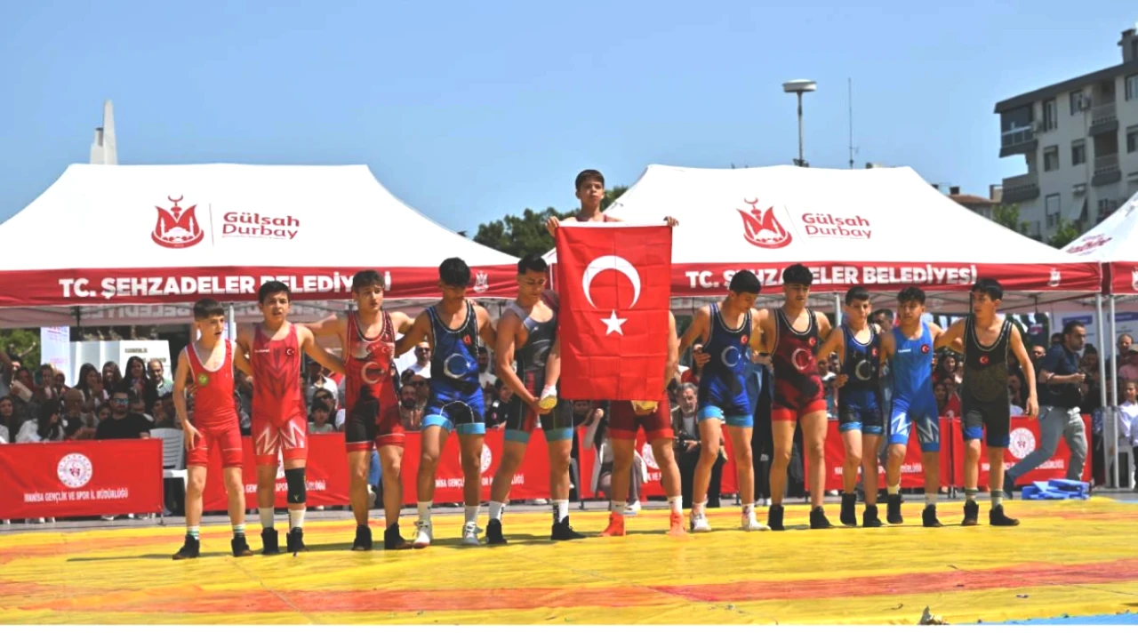 Manisa'da 19 Mayıs Kutlamaları: Coşku Dolu Etkinlikler ve Detaylar!