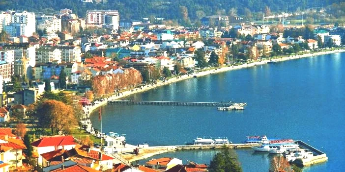 Türkiye’de evi satıyor, orada hem ev hem araba alıyorlar! Türklerin yeni cenneti: Vizesiz akın akın gidiyorlar